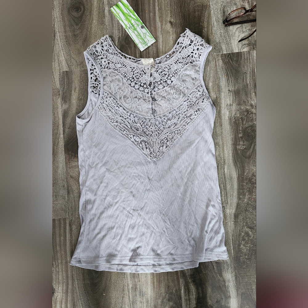 Elegant Lace Trim Gray Top